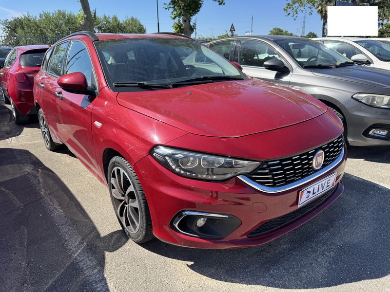 Fiat Tipo 1.6 JTDM Lounge — zdjęcie 6
