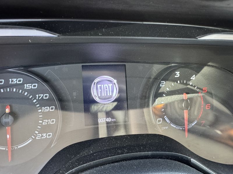 Fiat Tipo 1.6 JTDM Lounge — zdjęcie 12
