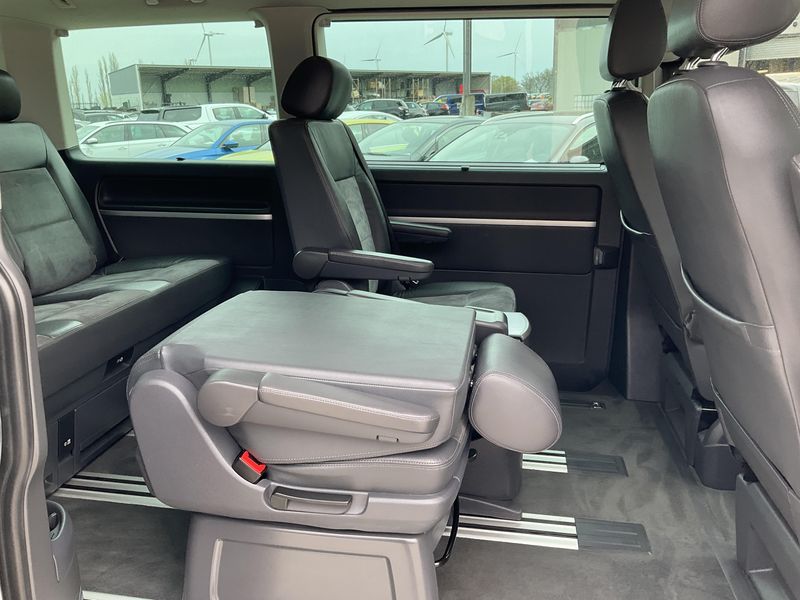 Volkswagen T5 Multivan 2.0 TDI Highline — zdjęcie 14