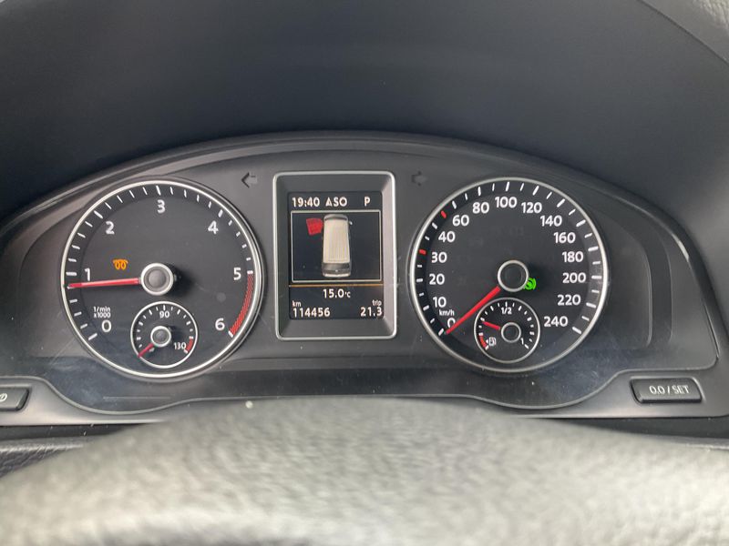 Volkswagen T5 Multivan 2.0 TDI Highline — zdjęcie 13