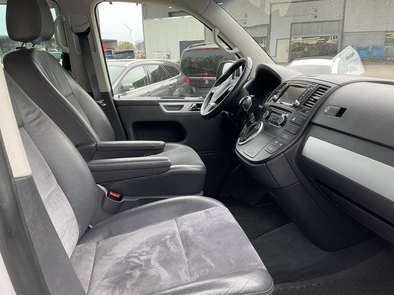 Volkswagen T5 Multivan 2.0 TDI Highline — zdjęcie 11