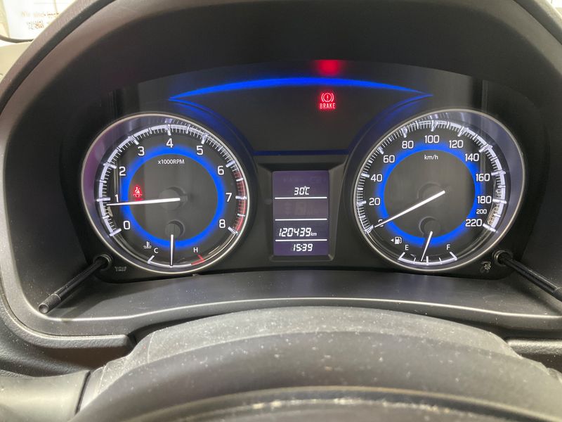 Suzuki Baleno 1.2 DualJet Basic — zdjęcie 13