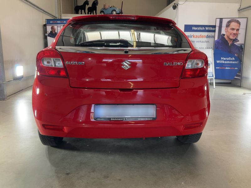 Suzuki Baleno 1.2 DualJet Basic — zdjęcie 5