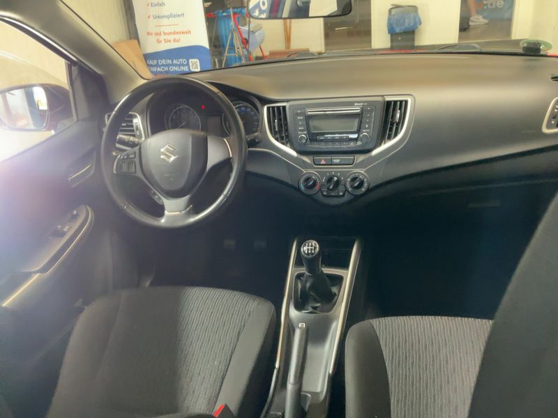 Suzuki Baleno 1.2 DualJet Basic — zdjęcie 12