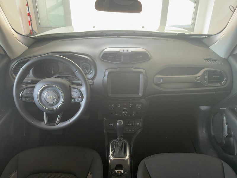 Jeep Renegade 1.3 T4 4xe Plug-in Hybrid 80th Anniversary — zdjęcie 12