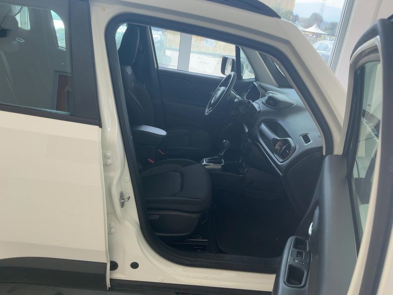 Jeep Renegade 1.3 T4 4xe Plug-in Hybrid 80th Anniversary — zdjęcie 11