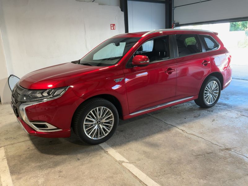 Mitsubishi Outlander 2.4 PHEV Plus Spirit 4WD