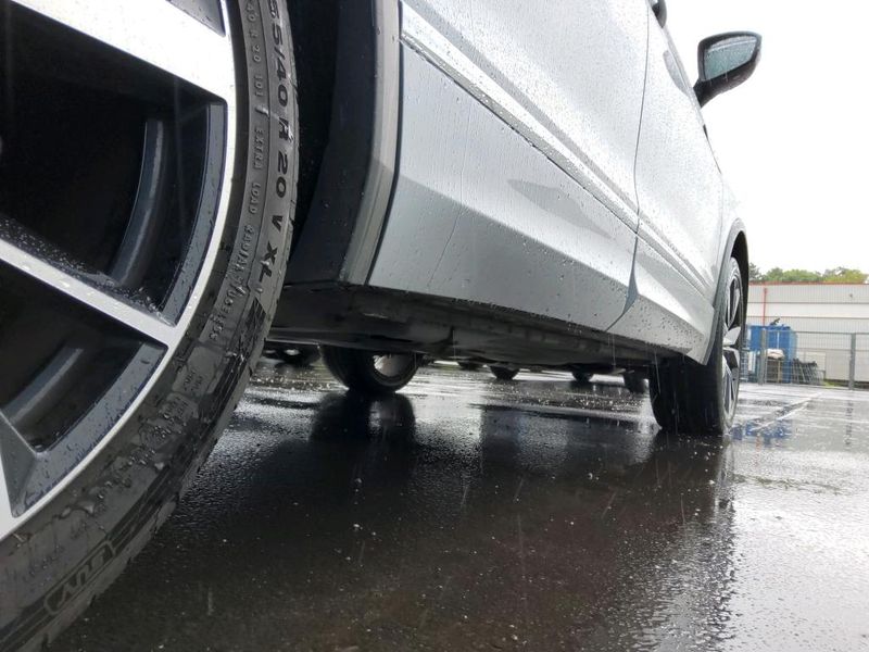 Volkswagen Tiguan Allspace 2.0 TDI R-Line 4Motion — zdjęcie 22
