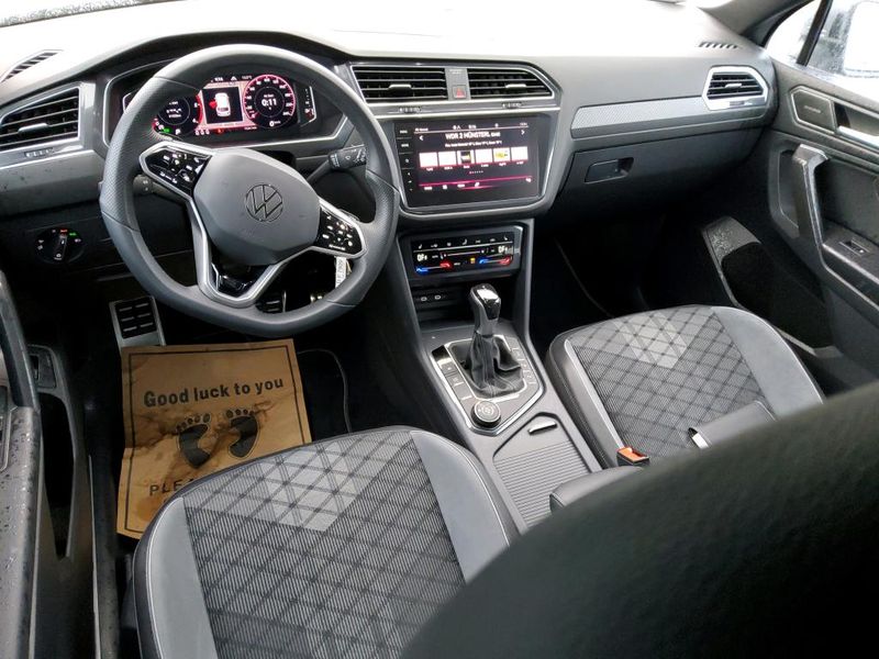 Volkswagen Tiguan Allspace 2.0 TDI R-Line 4Motion — zdjęcie 20