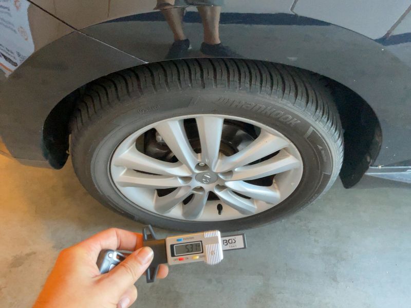 Hyundai ix35 2.0 Comfort 2WD 2010 – снимка 3
