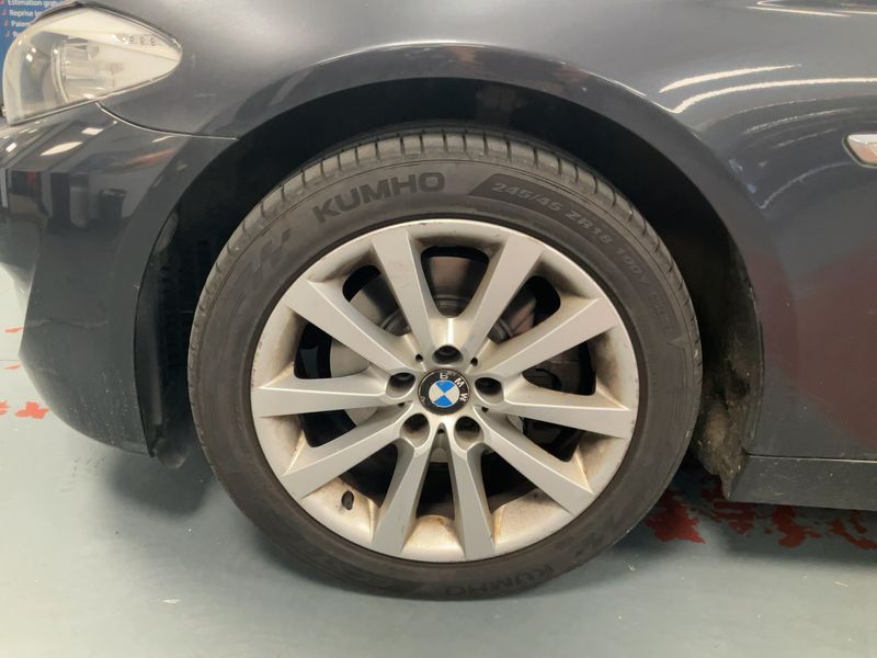 BMW 5er 520d Luxe 2011 – снимка 3