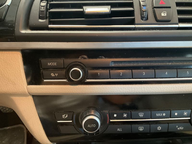 BMW 5er 520d Luxe 2011 – снимка 27