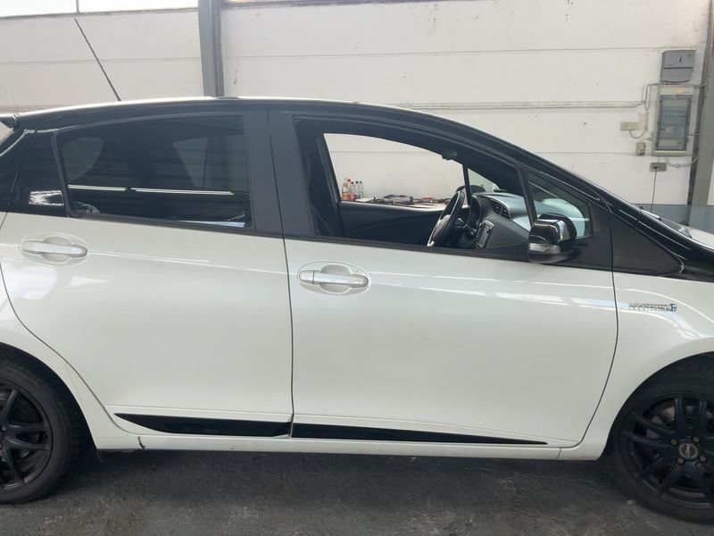 Toyota Yaris 1.5 Hybrid Style Selection — zdjęcie 7