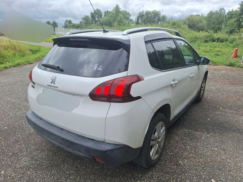 Peugeot 2008 1.2 VTi Style — zdjęcie 5