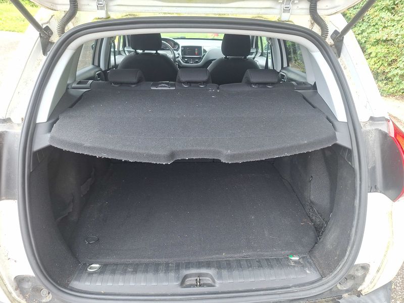 Peugeot 2008 1.2 VTi Style — zdjęcie 9