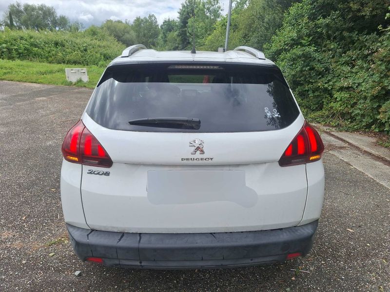 Peugeot 2008 1.2 VTi Style — zdjęcie 4