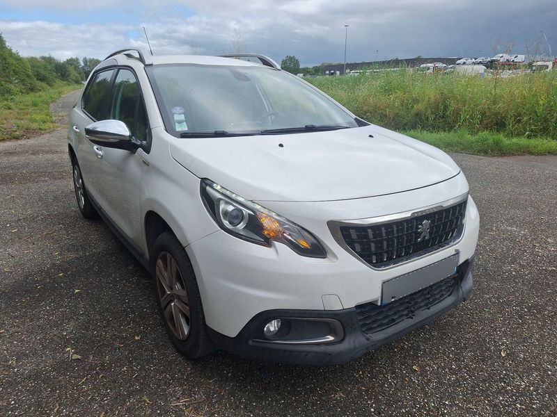 Peugeot 2008 1.2 VTi Style — zdjęcie 6