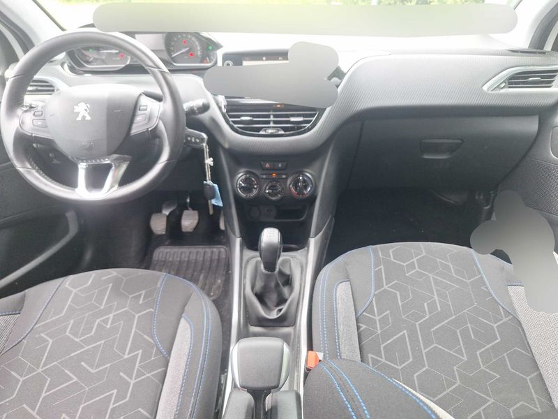 Peugeot 2008 1.2 VTi Style — zdjęcie 11