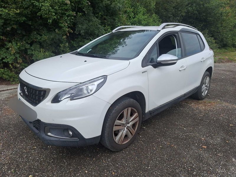 Peugeot 2008 1.2 VTi Style — zdjęcie 2
