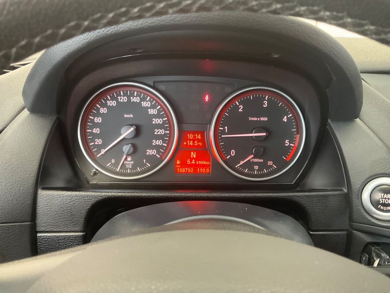 BMW X1 xDrive 20d Luxe — zdjęcie 13