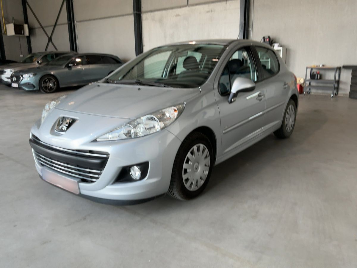 Peugeot 207 2011