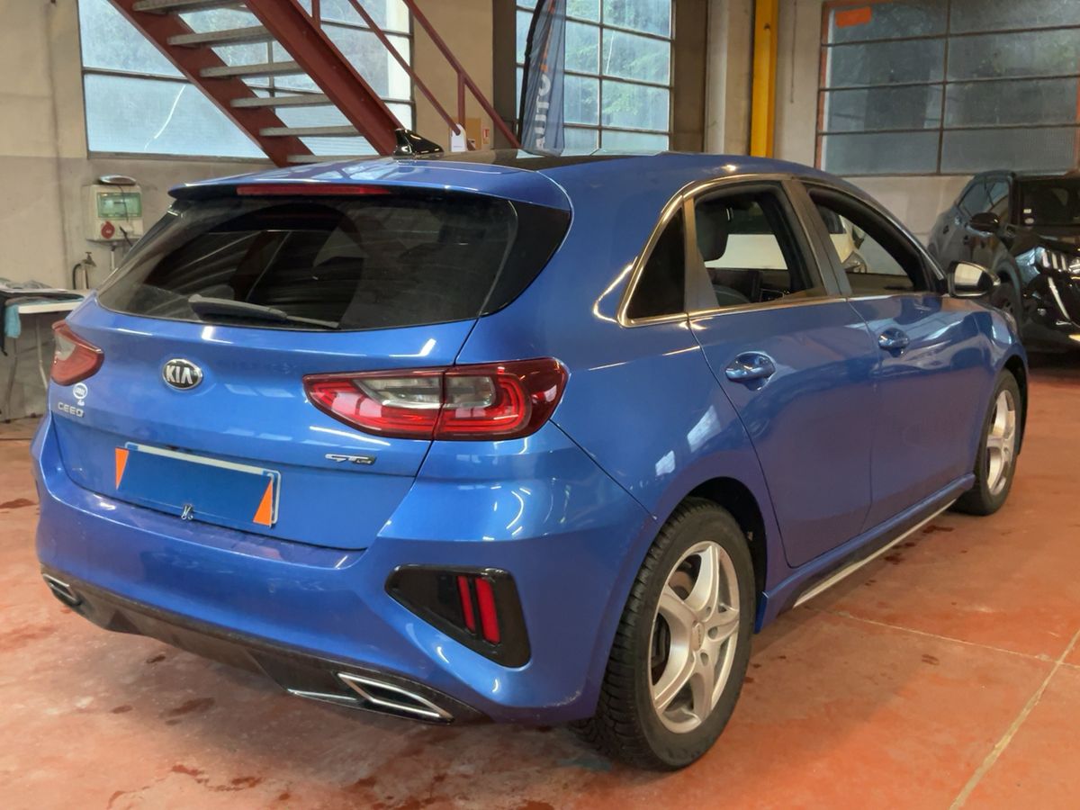 Kia cee'd 2019 — photo 9