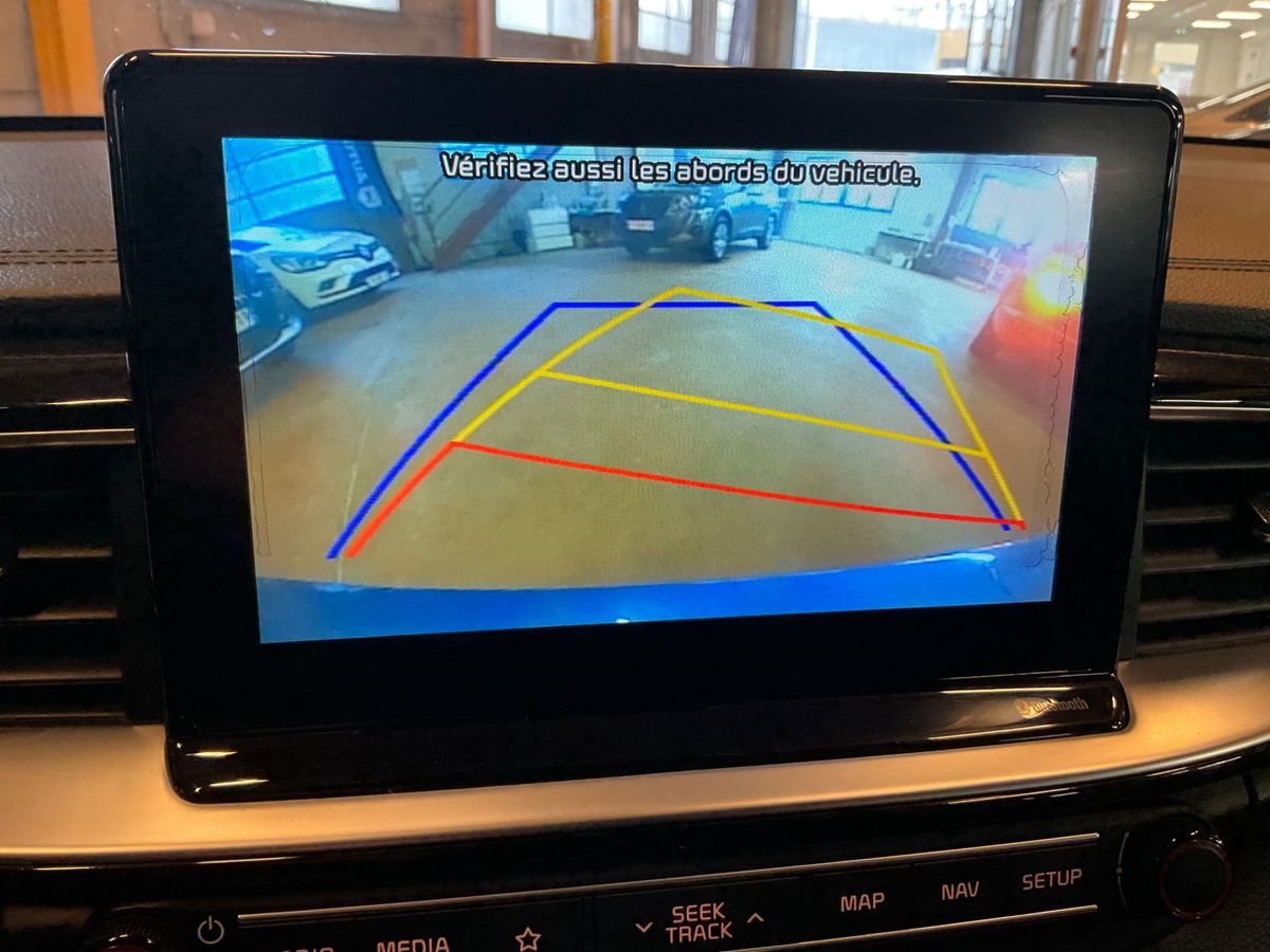 Kia cee'd 2019 — photo 25