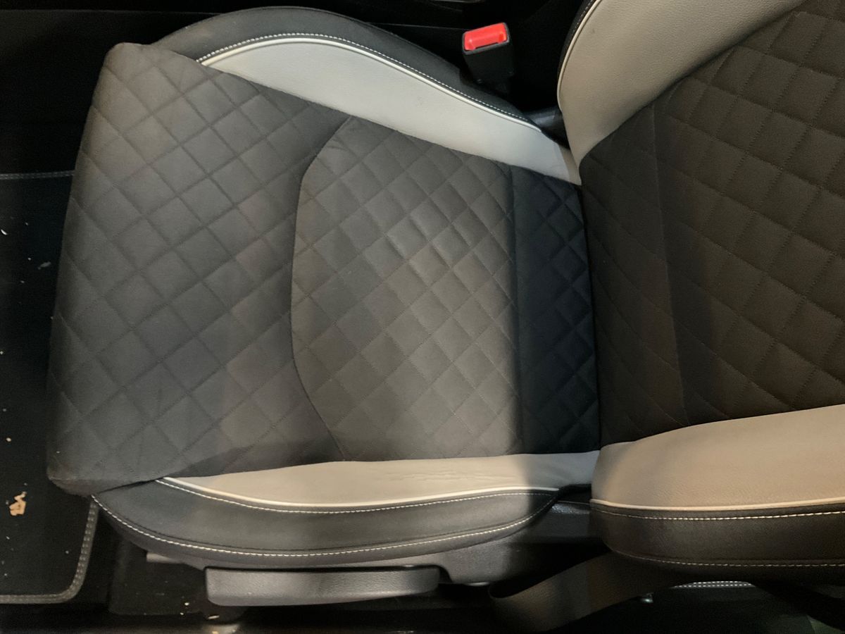 Kia cee'd 2019 — photo 41