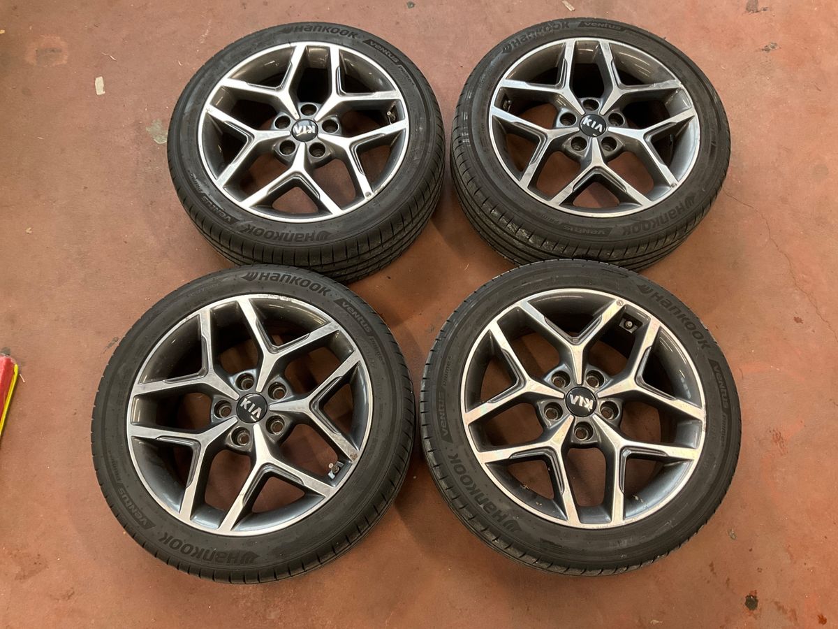 Kia cee'd 2019 — photo 16