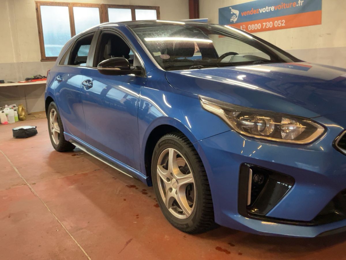 Kia cee'd 2019 — photo 13