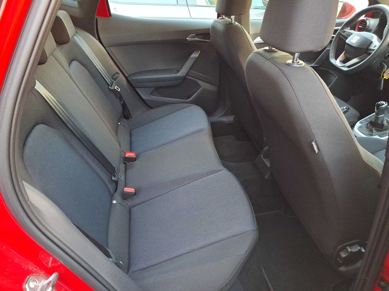 Seat Arona 1.0 TSI FR — zdjęcie 14