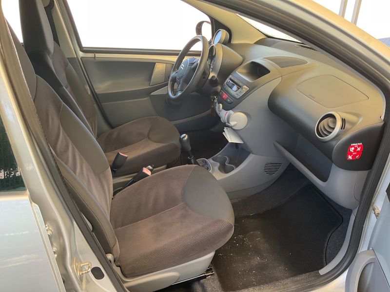 Citroen C1 1.0 AMIC1 — zdjęcie 3