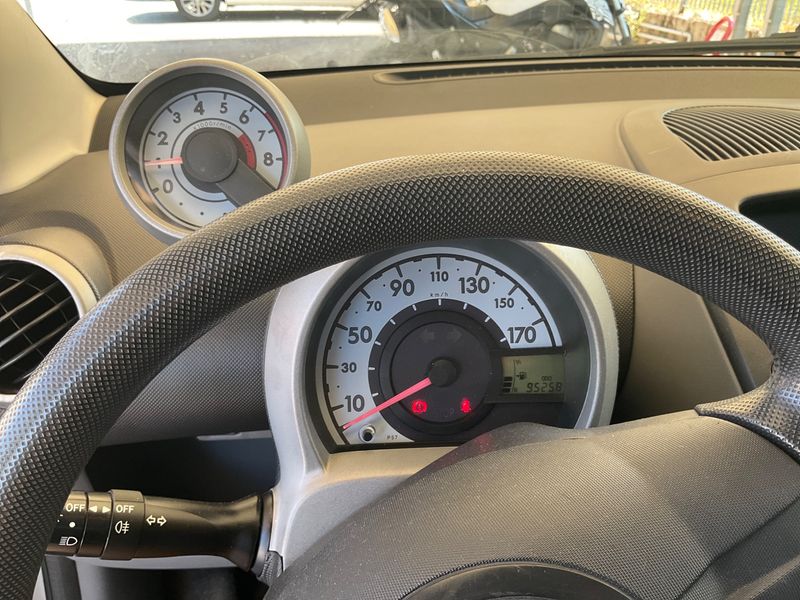 Citroen C1 1.0 AMIC1 — zdjęcie 4