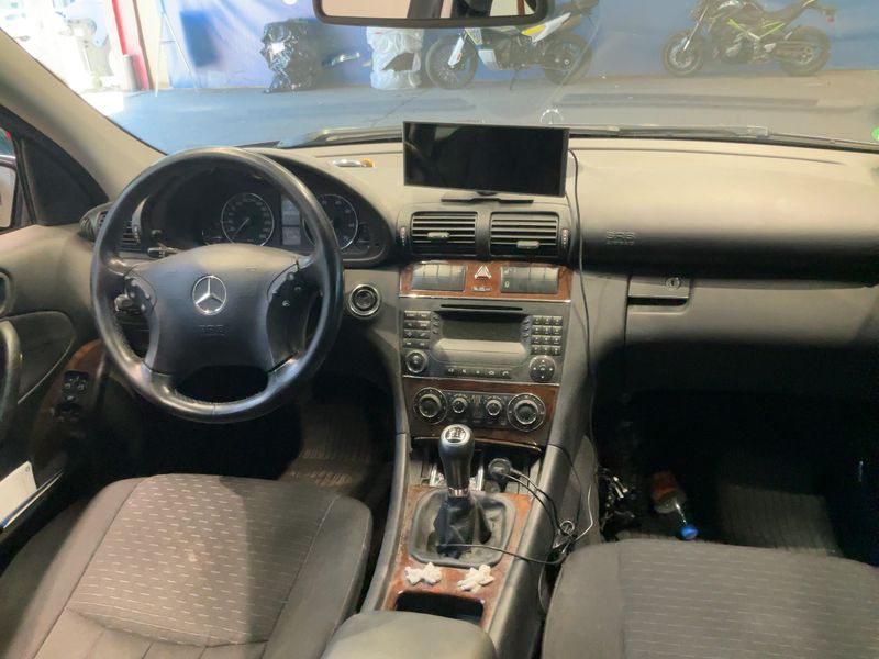 Mercedes-Benz C-Klasse C 180 Kompressor T Elegance — zdjęcie 12