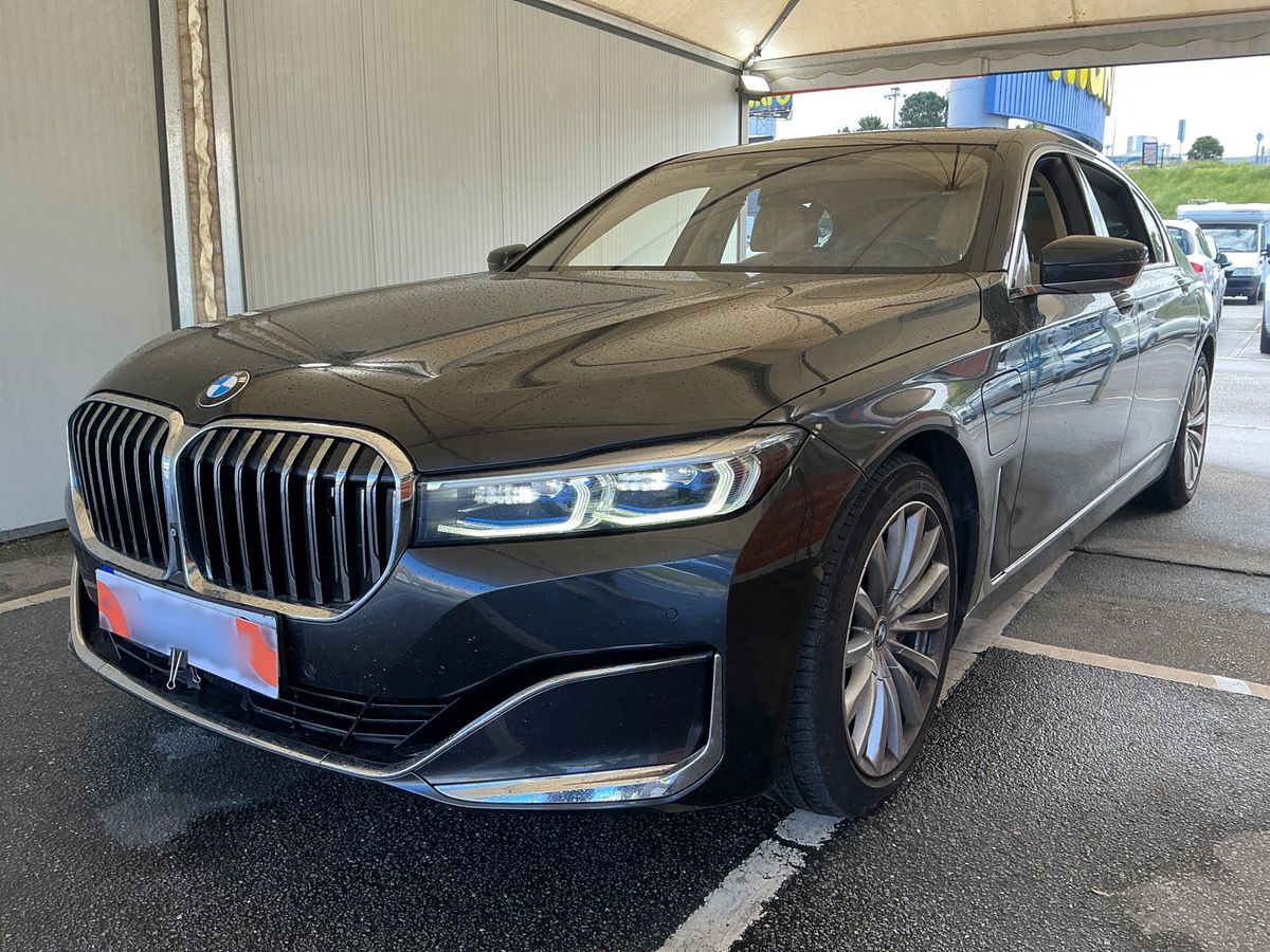BMW 7er 2019 — photo 1
