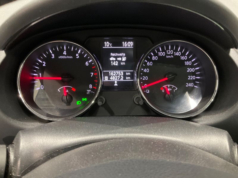 Nissan Qashqai+2 2.0 Acenta — zdjęcie 13