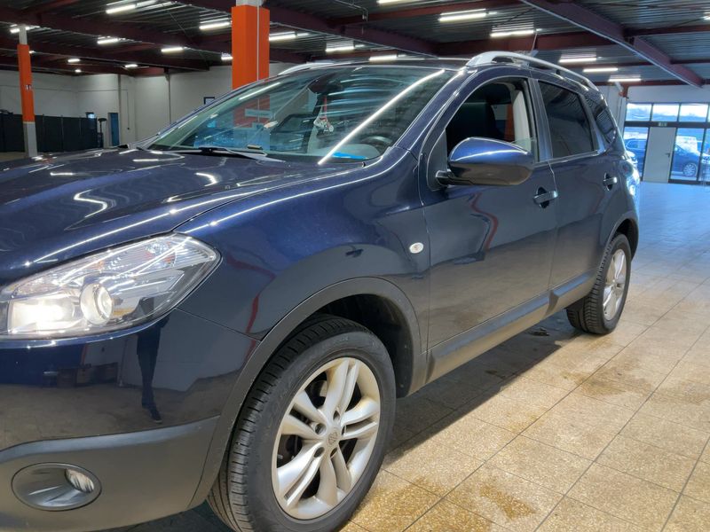 Nissan Qashqai+2 2.0 Acenta — zdjęcie 2