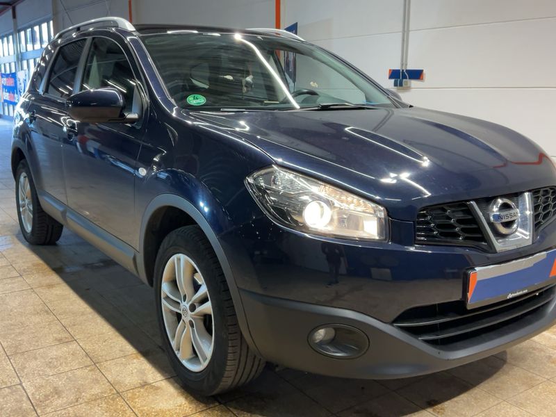 Nissan Qashqai+2 2.0 Acenta — zdjęcie 8
