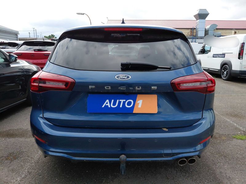 Ford Focus 1.0 EcoBoost Mild-Hybrid ST-Line X — zdjęcie 4