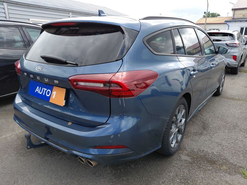 Ford Focus 1.0 EcoBoost Mild-Hybrid ST-Line X — zdjęcie 5