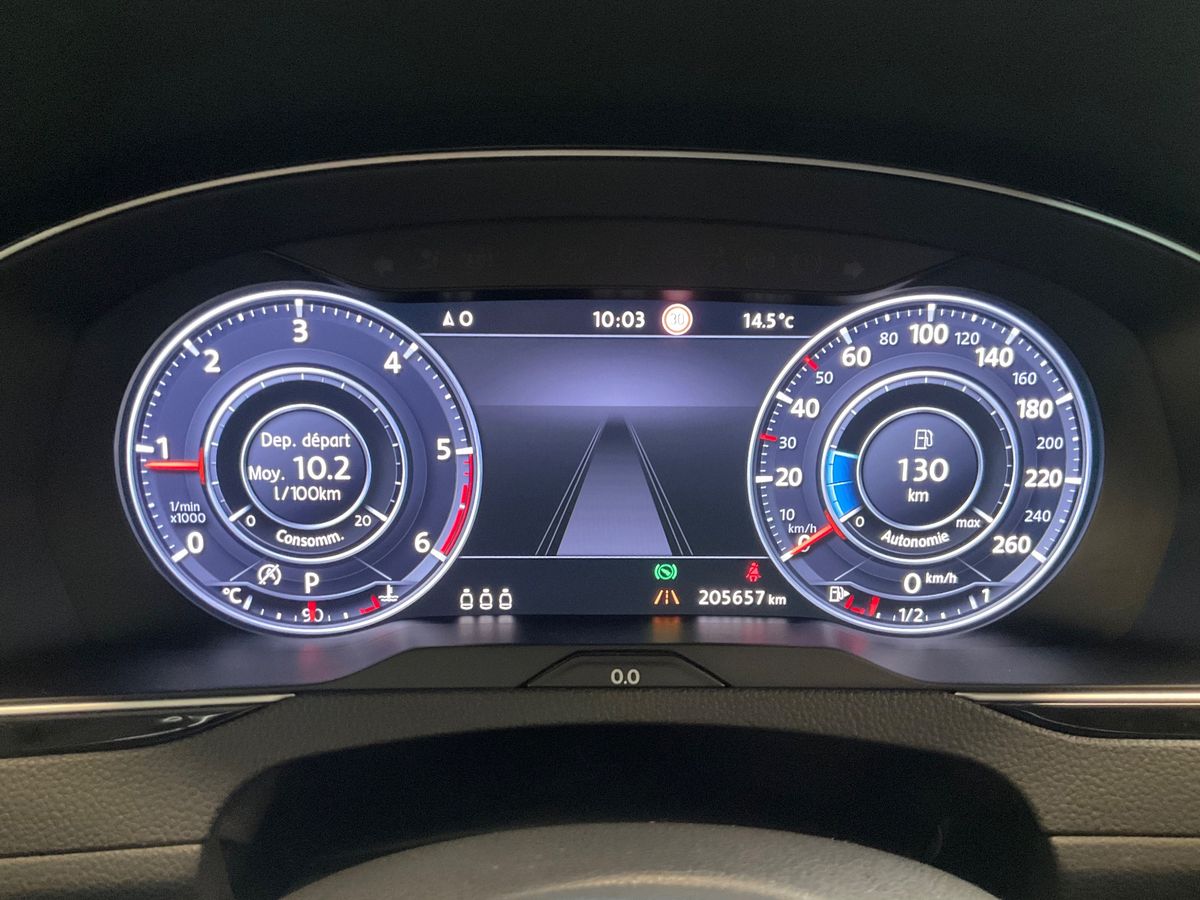 Volkswagen Passat 2016 — photo 19