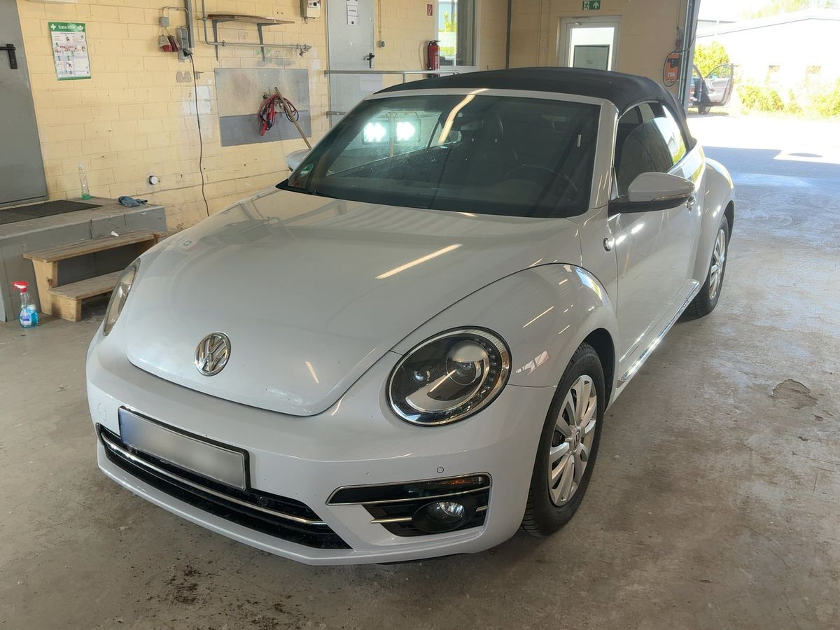 Volkswagen Beetle 2017 — photo 1