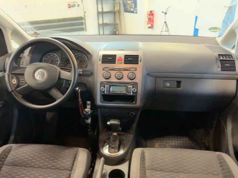 Volkswagen Touran 1.4 TSI Trendline — zdjęcie 12