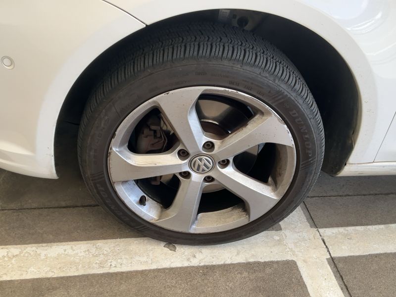 Volkswagen Touran 2.0 TDI Comfortline BlueMotion Tech 2012 – снимка 3