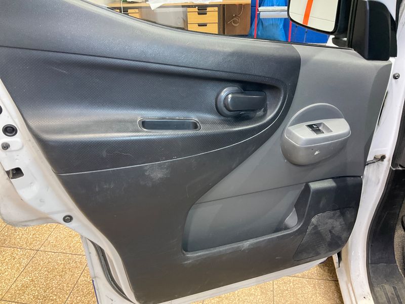 Nissan NV200 Evalia 1.5 dCi Kasten Comfort 2015 – снимка 33