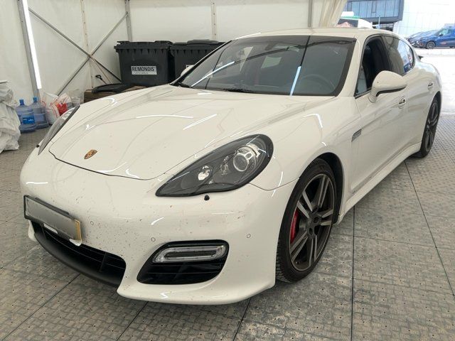 Porsche Panamera GTS