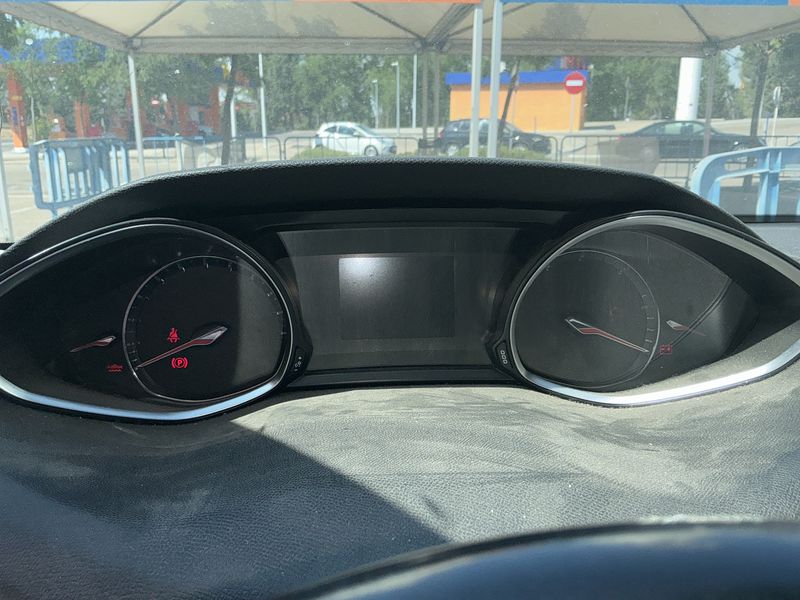 Peugeot 308 1.5 Blue-HDi Active — zdjęcie 11
