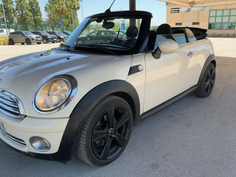 MINI Cabrio Cooper — zdjęcie 2