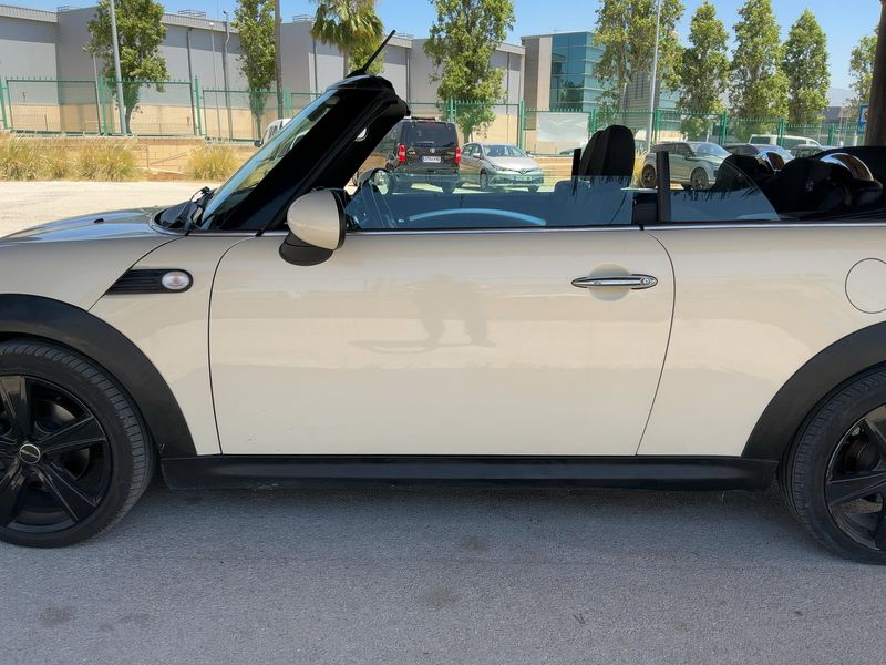 MINI Cabrio Cooper — zdjęcie 4
