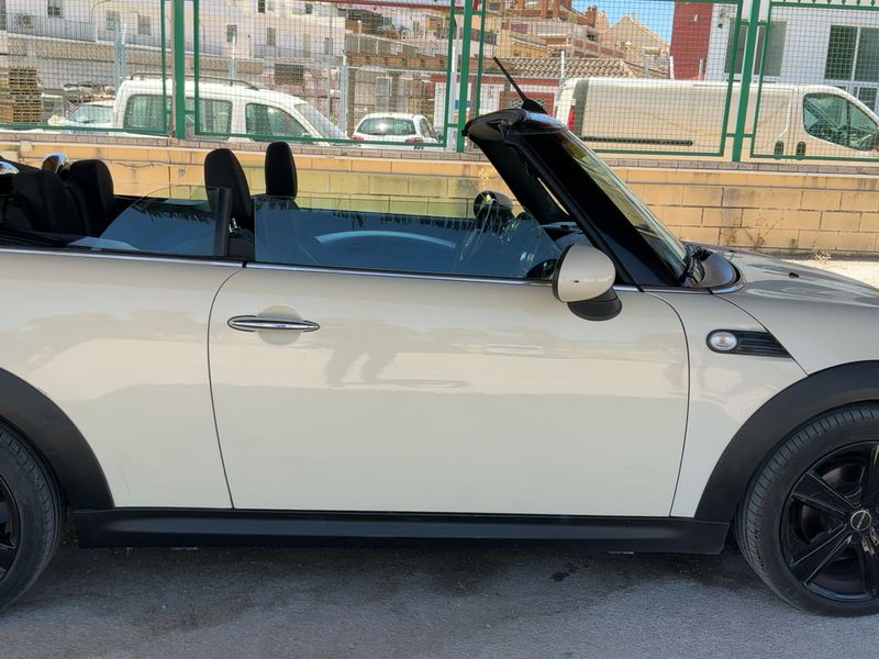 MINI Cabrio Cooper — zdjęcie 7